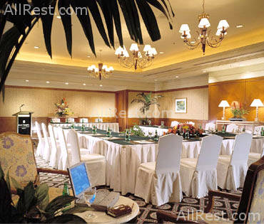 Makati Shangri-La Hotel 13